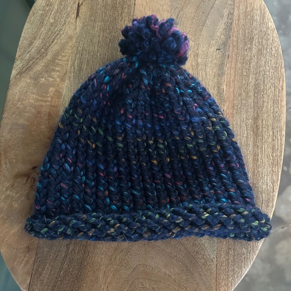 Knit hat - Picture 1 of 1